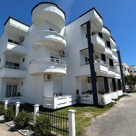 Apartmani Agovic 울친 외부 사진
