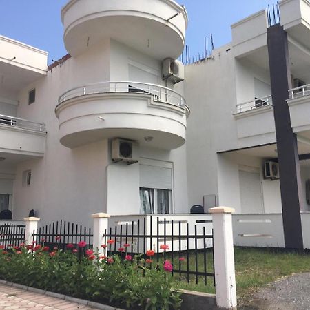 Apartmani Agovic 울친 외부 사진