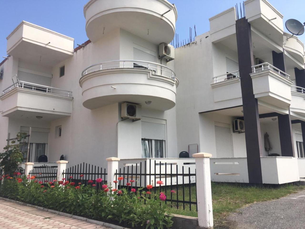 Apartmani Agovic 울친 외부 사진